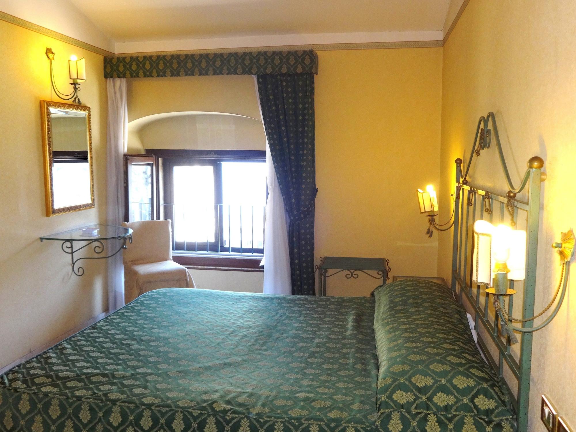Hotel Centrale Europa Κατάνια Εξωτερικό φωτογραφία