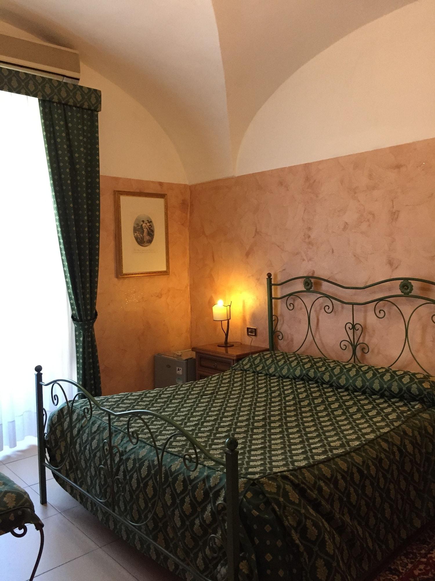 Hotel Centrale Europa Κατάνια Εξωτερικό φωτογραφία
