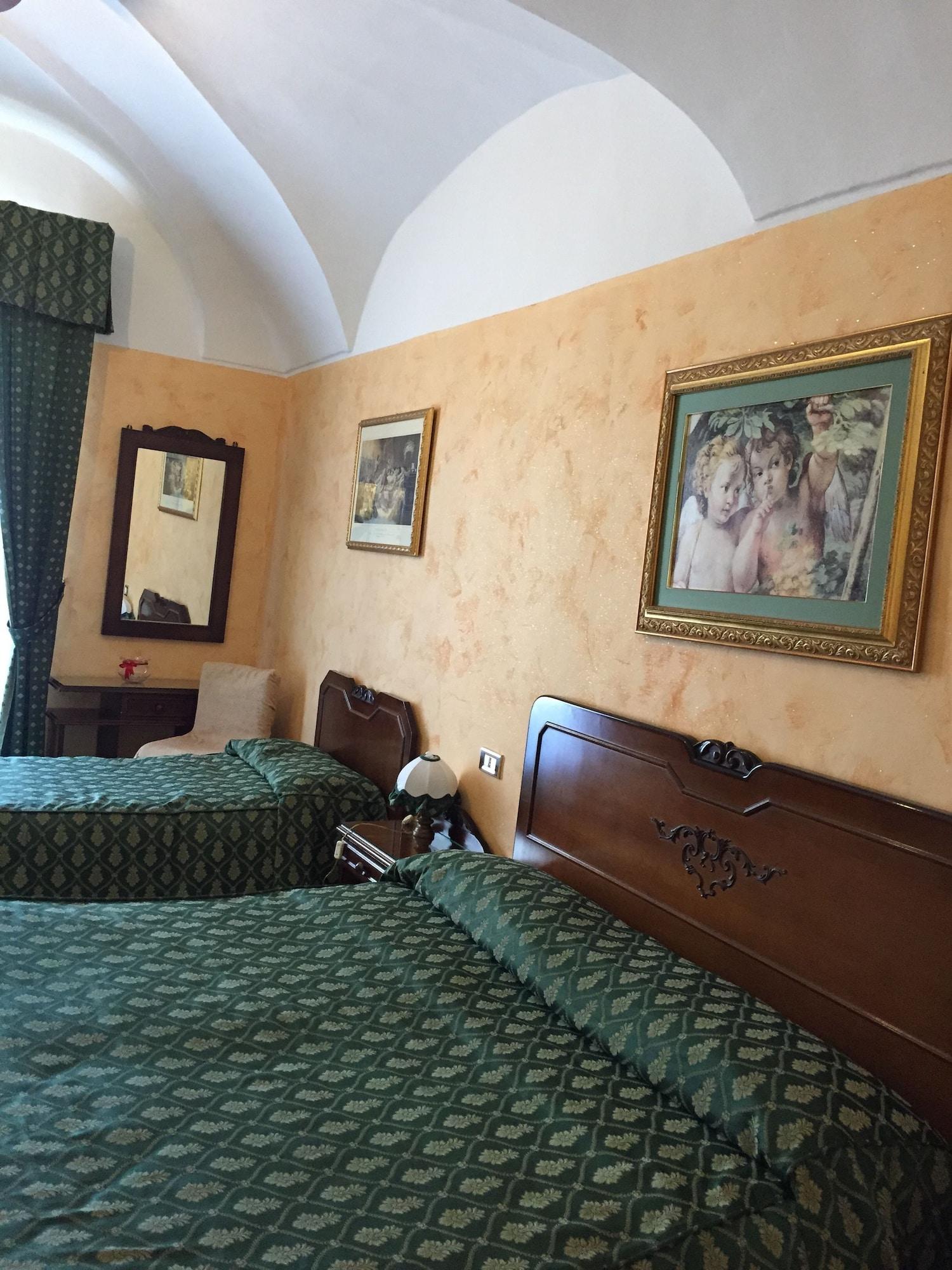 Hotel Centrale Europa Κατάνια Εξωτερικό φωτογραφία