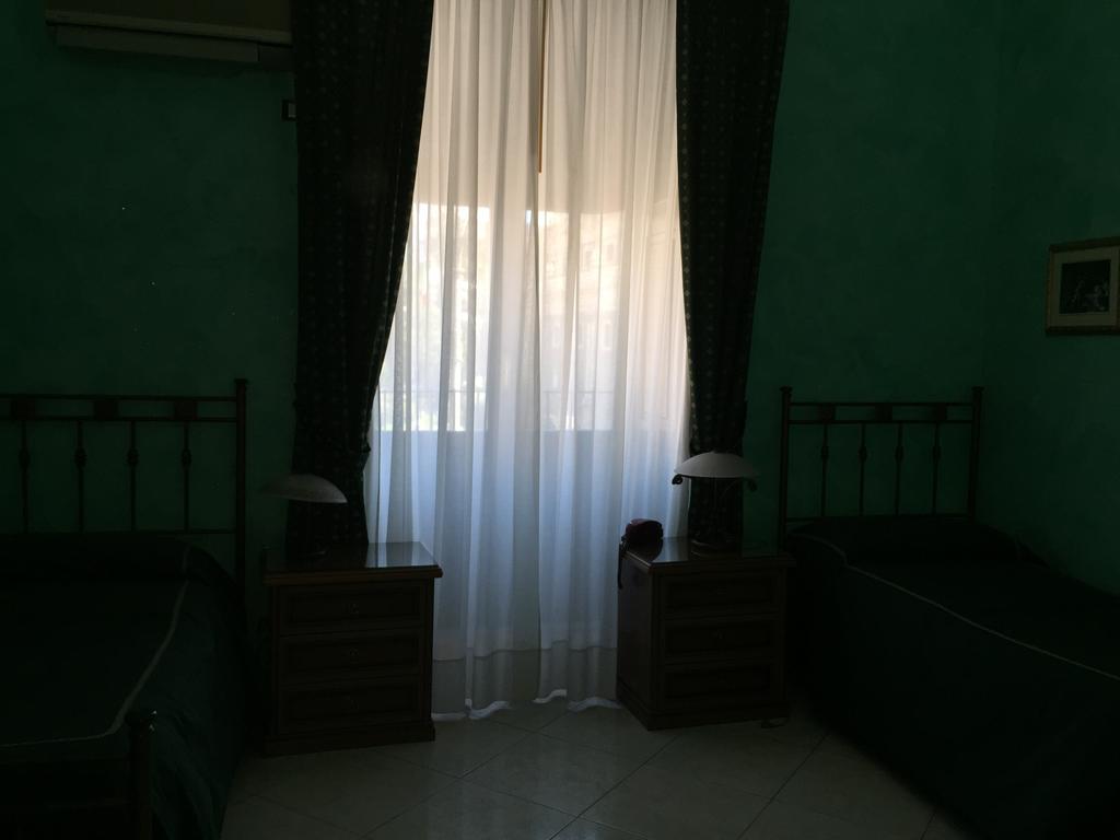 Hotel Centrale Europa Κατάνια Εξωτερικό φωτογραφία