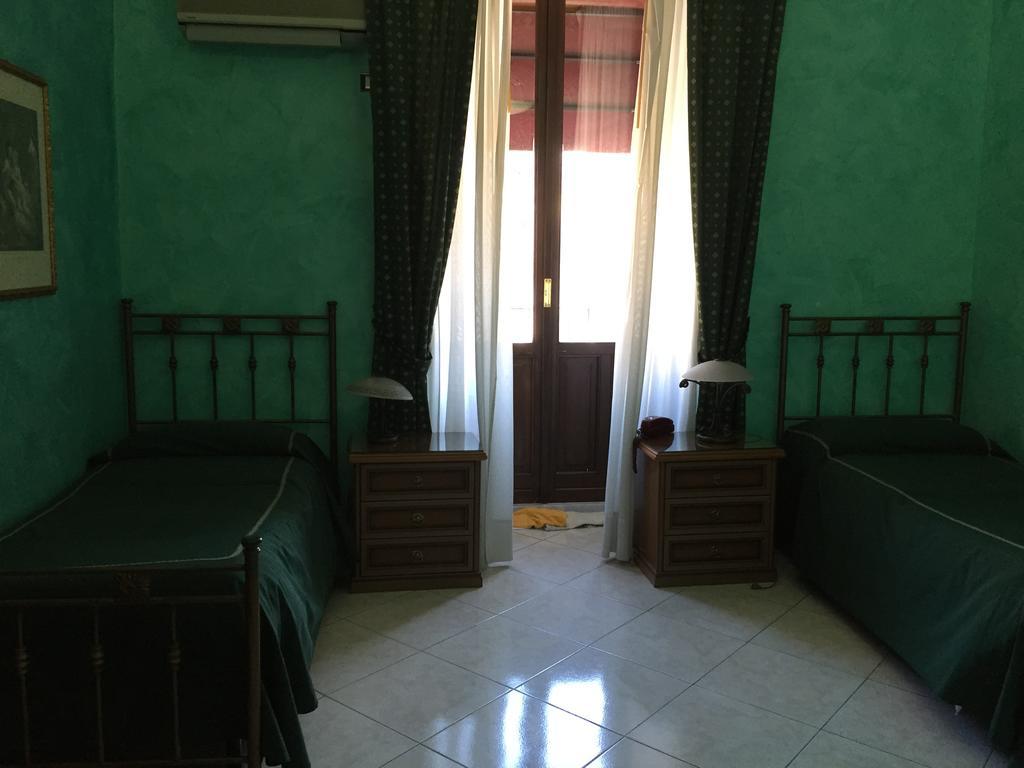 Hotel Centrale Europa Κατάνια Εξωτερικό φωτογραφία