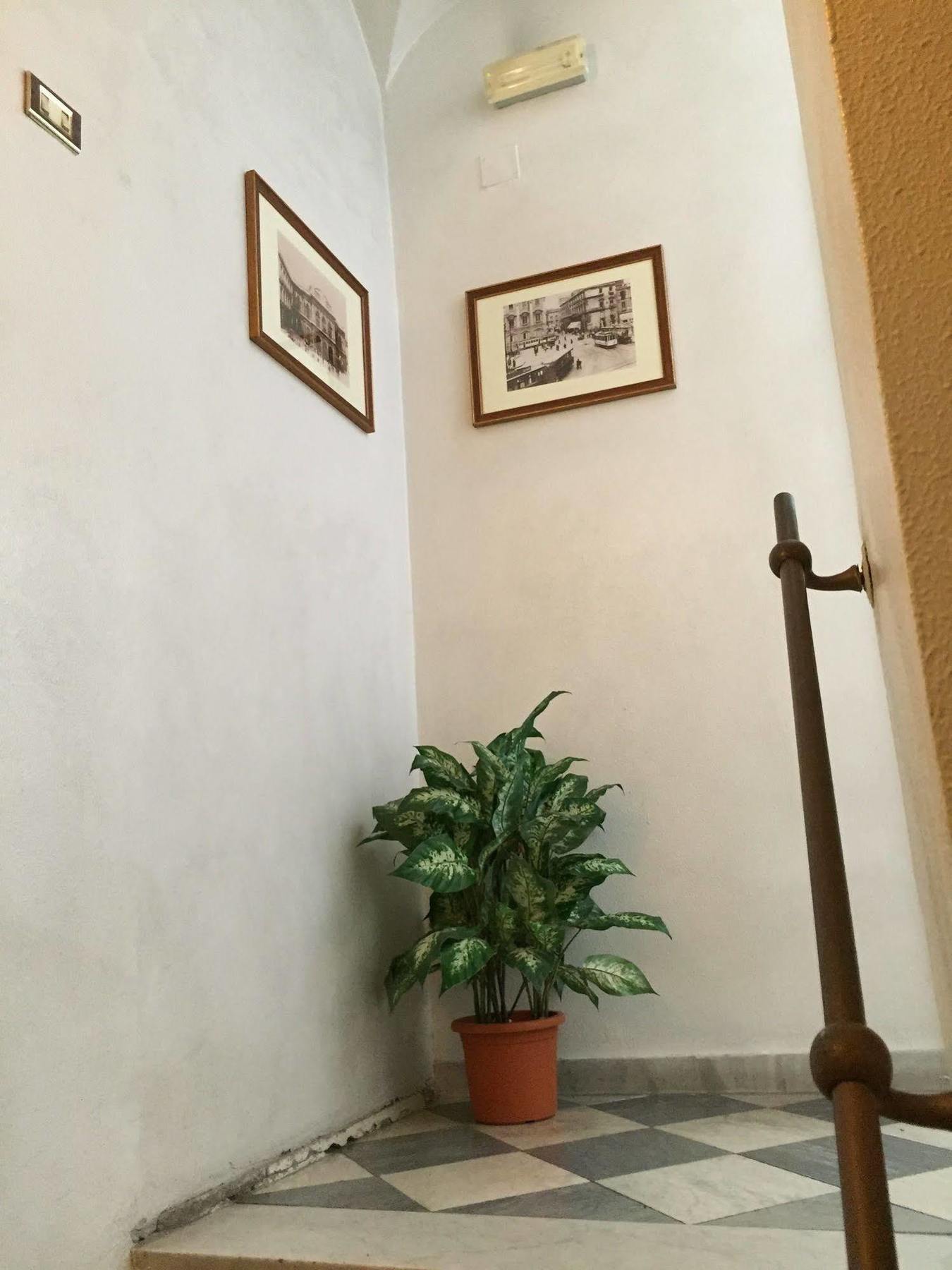 Hotel Centrale Europa Κατάνια Εξωτερικό φωτογραφία